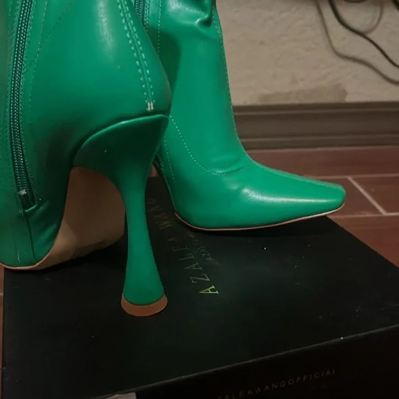 NWB!! ⭐️ Azalea Wang Neon Green Stretch Heeled Boots – Size 7 - Picture 4 of 5